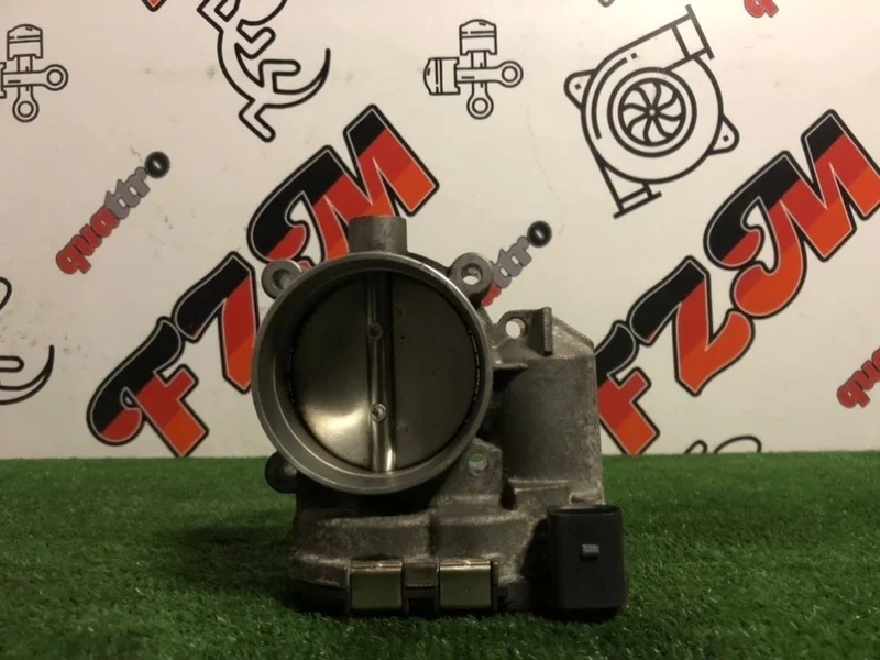 Дроссельная заслонка Audi S8 078133062C D3
