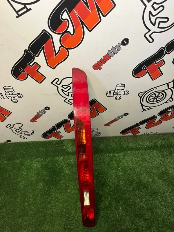 Фонарь Audi Q7 4L0945096 4L, задний правый