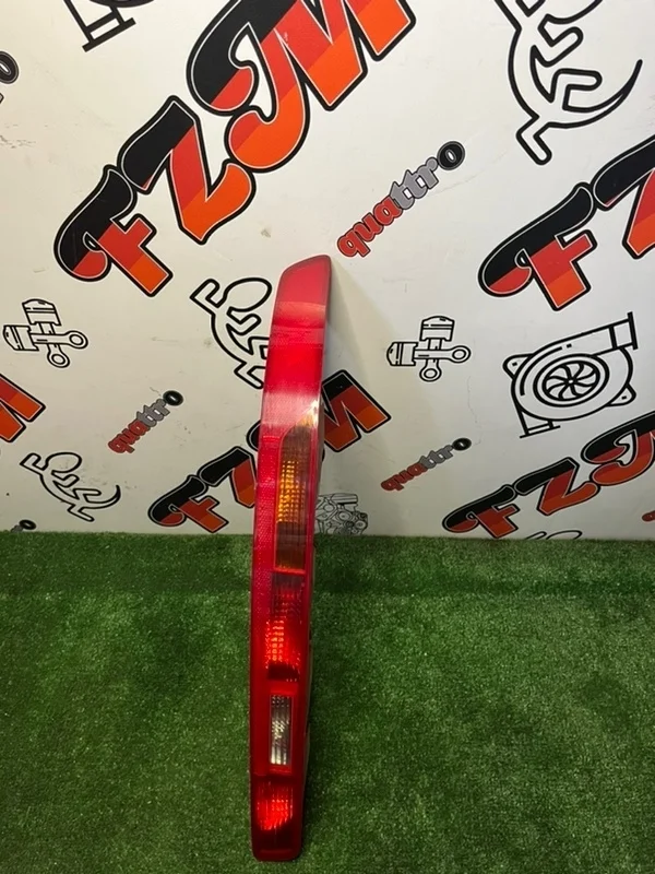 Фонарь Audi Q7 4L0945095 4L, задний левый