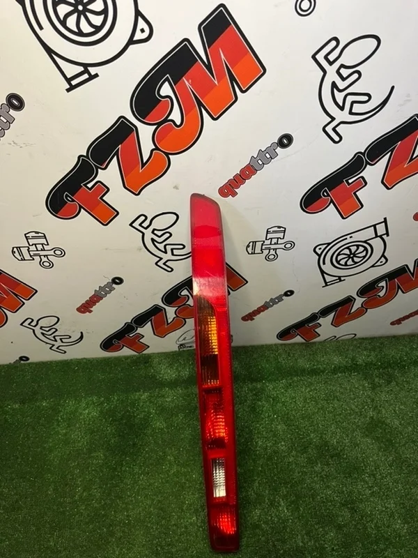 Фонарь Audi Q7 4L0945096 4L, задний правый