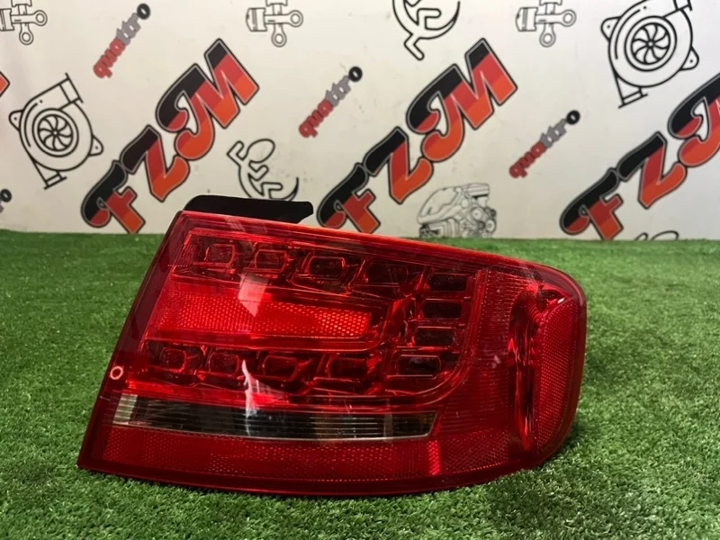 Фонарь Audi A4 8K5945096B B8, задний правый