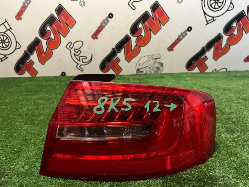 Фонарь Audi A4 8K5945096AC B8, задний правый