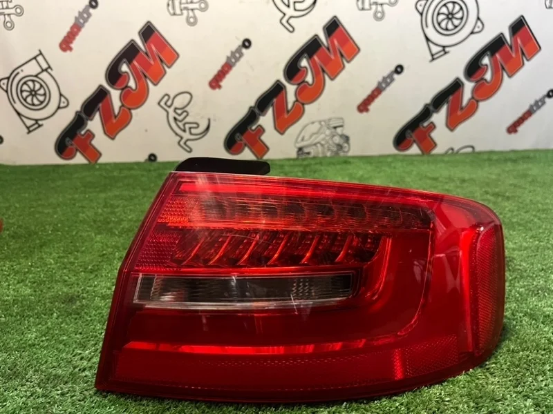 Фонарь Audi A4 8K5945096AC B8, задний правый