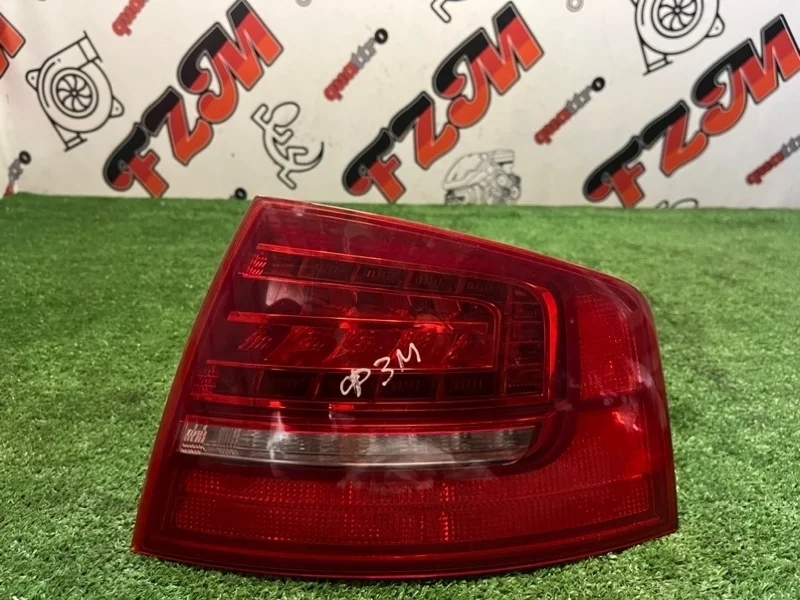 Фонарь Audi A8 4E0945096H D3, задний правый