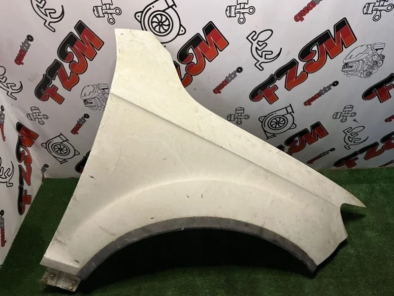 Крыло Audi Q7 4L0821102 4L, переднее правое