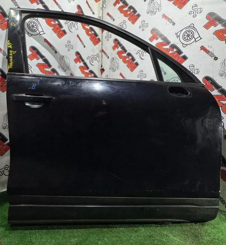 Дверь VOLKSWAGEN Touareg 7P0831056 7P, передняя правая