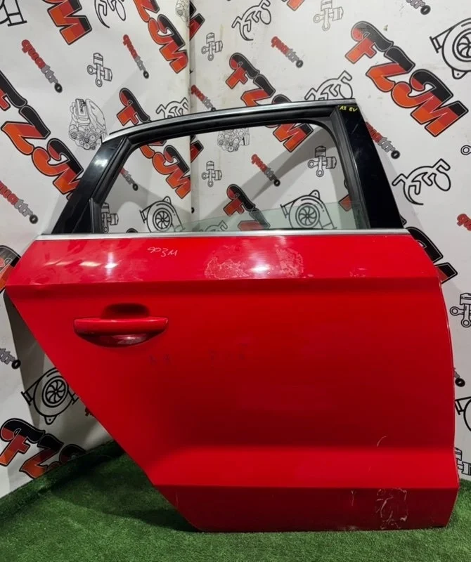 Дверь Audi A3 8V5833052 8V, задняя правая