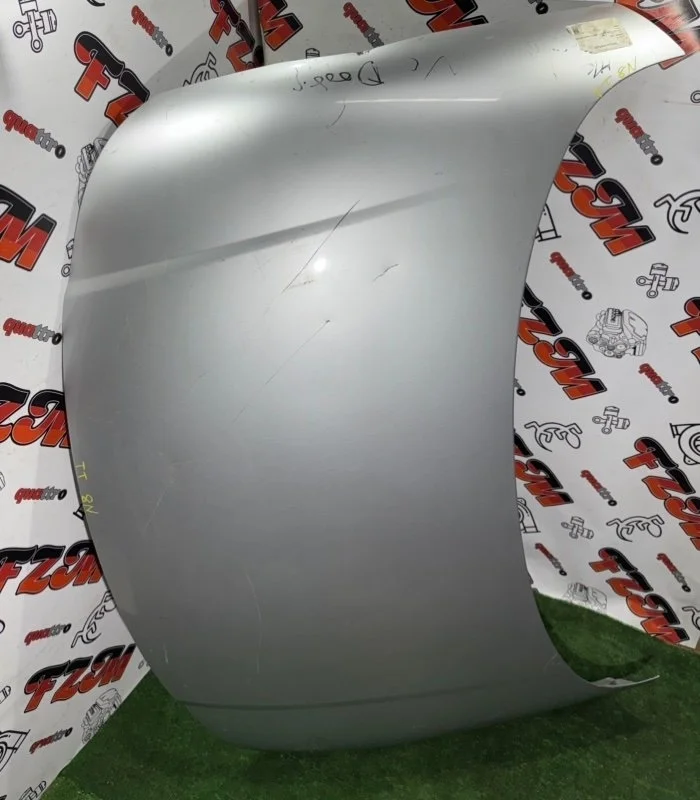 Капот Audi TT 8N0823029A 8N, передний