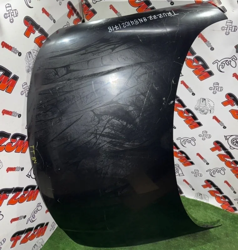 Капот Audi TT 8N0823029A 8N, передний