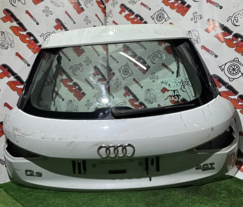 Крышка багажника Audi Q3 8U0827025 8U, задняя