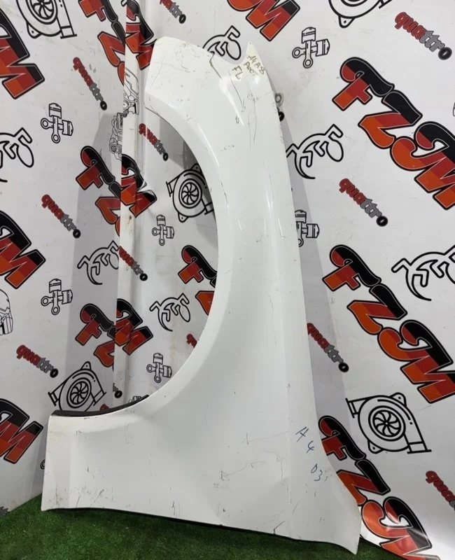 Крыло Audi A4 8K0821105J B8, переднее левое