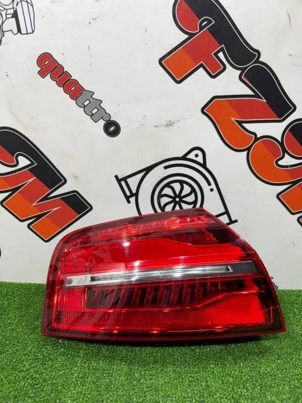 Фонарь Audi A8 4H0945095K D4, задний левый