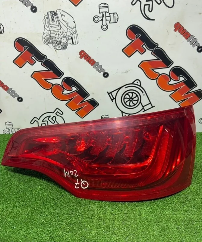 Фонарь Audi Q7 4L0945094F 4L, задний правый