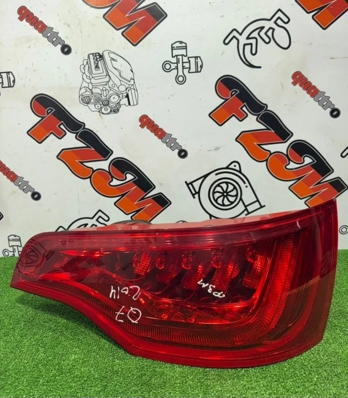Фонарь Audi Q7 4L0945094F 4L, задний правый