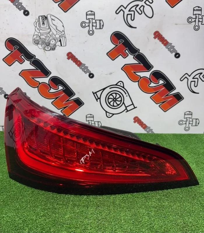 Фонарь Audi Q5 8R0945093C 8R, задний левый