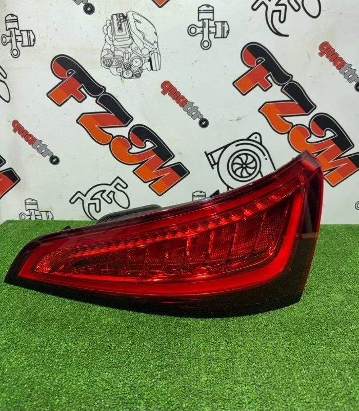 Фонарь Audi Q5 8R0945094C 8R, задний правый