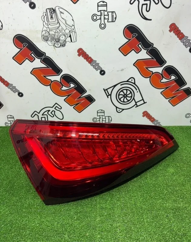 Фонарь Audi Q5 8R0945093C 8R, задний левый