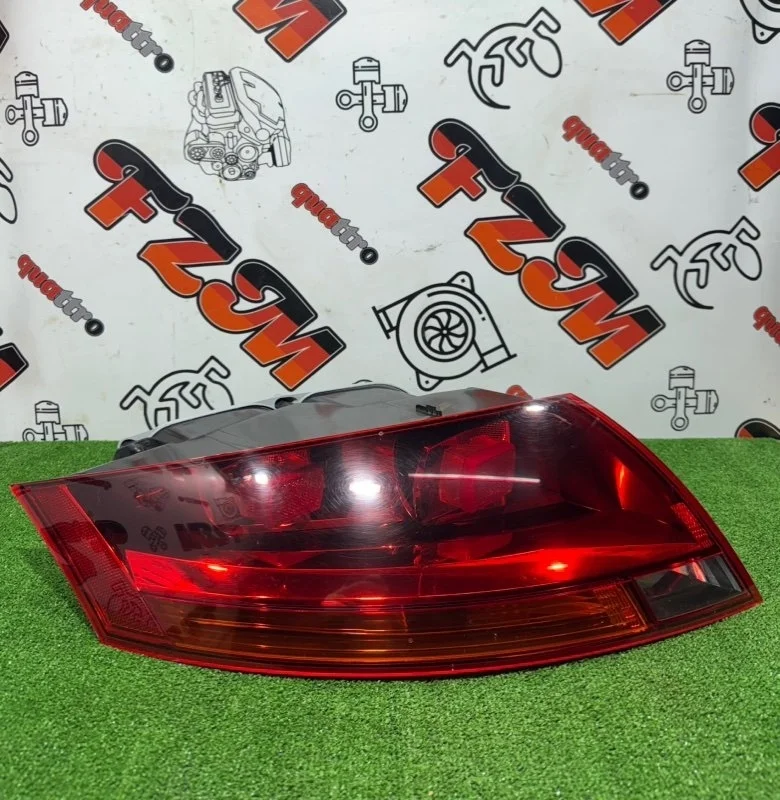 Фонарь Audi TT 8J0945095C 8J, задний левый