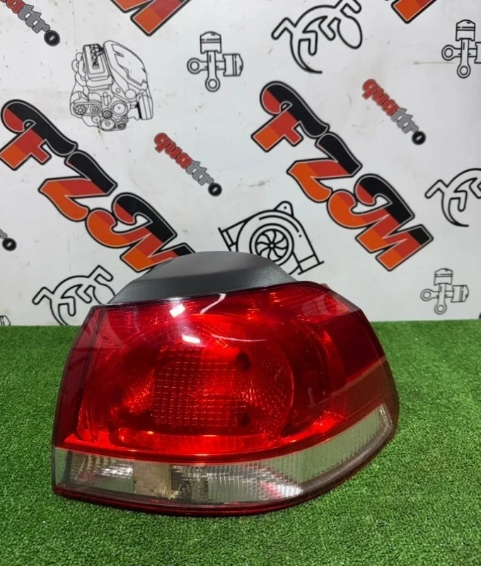 Фонарь VOLKSWAGEN Golf 5K0945096N 5K, задний правый