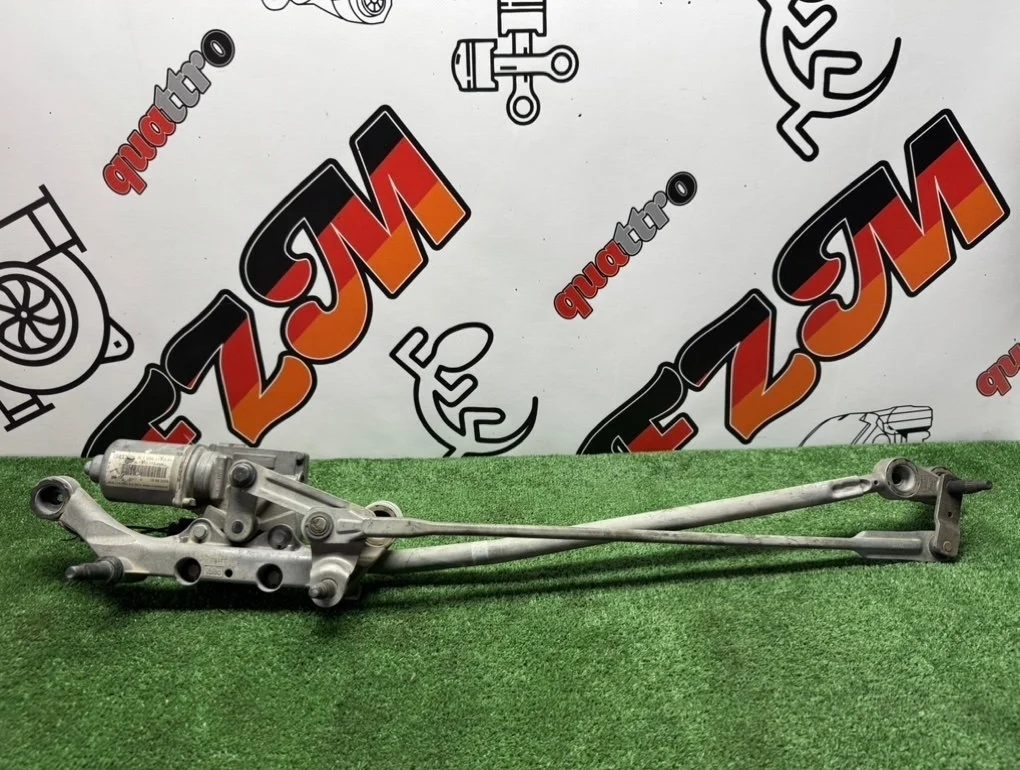 Трапеция cтеклoочиcтителя Audi Q7 4L1955119A 4L, передняя