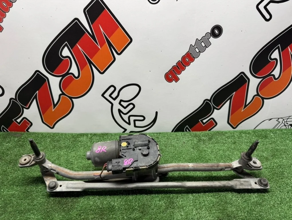 Трапеция cтеклoочиcтителя Audi Q5 8R1955023D 8R, передняя