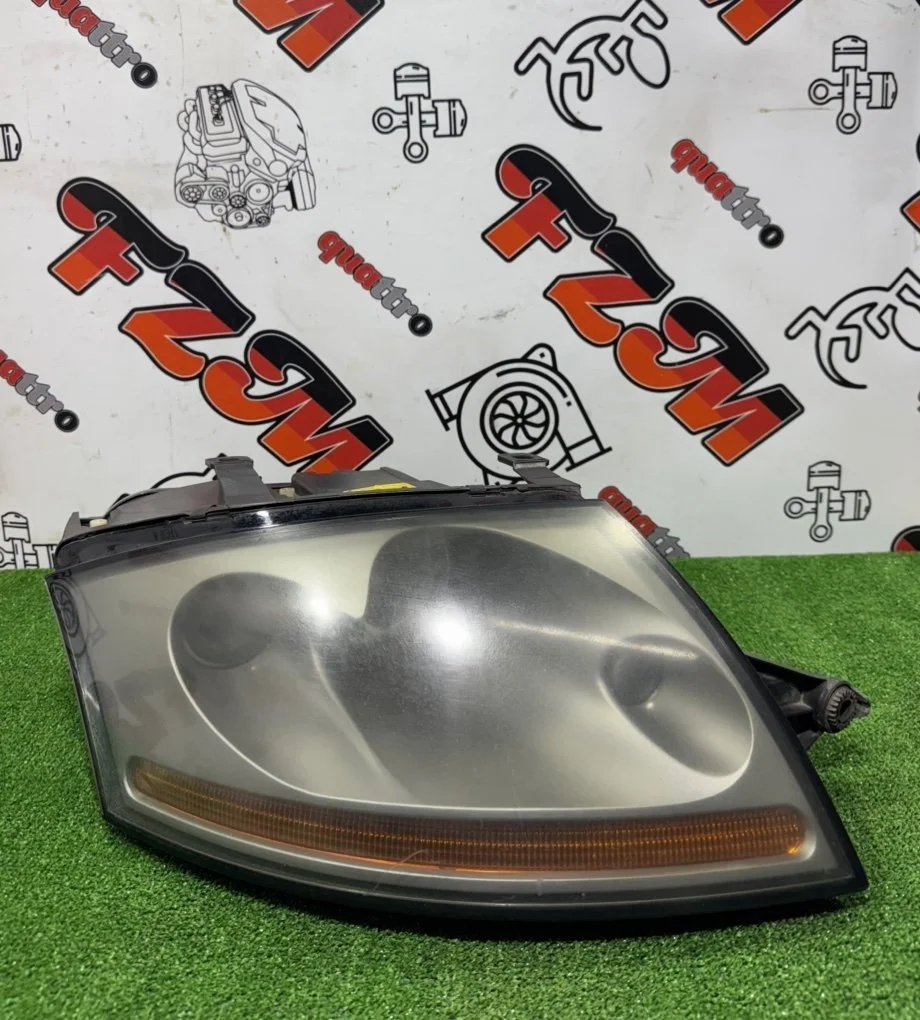 Фара Audi TT 8N0941004BN 8N, передняя правая