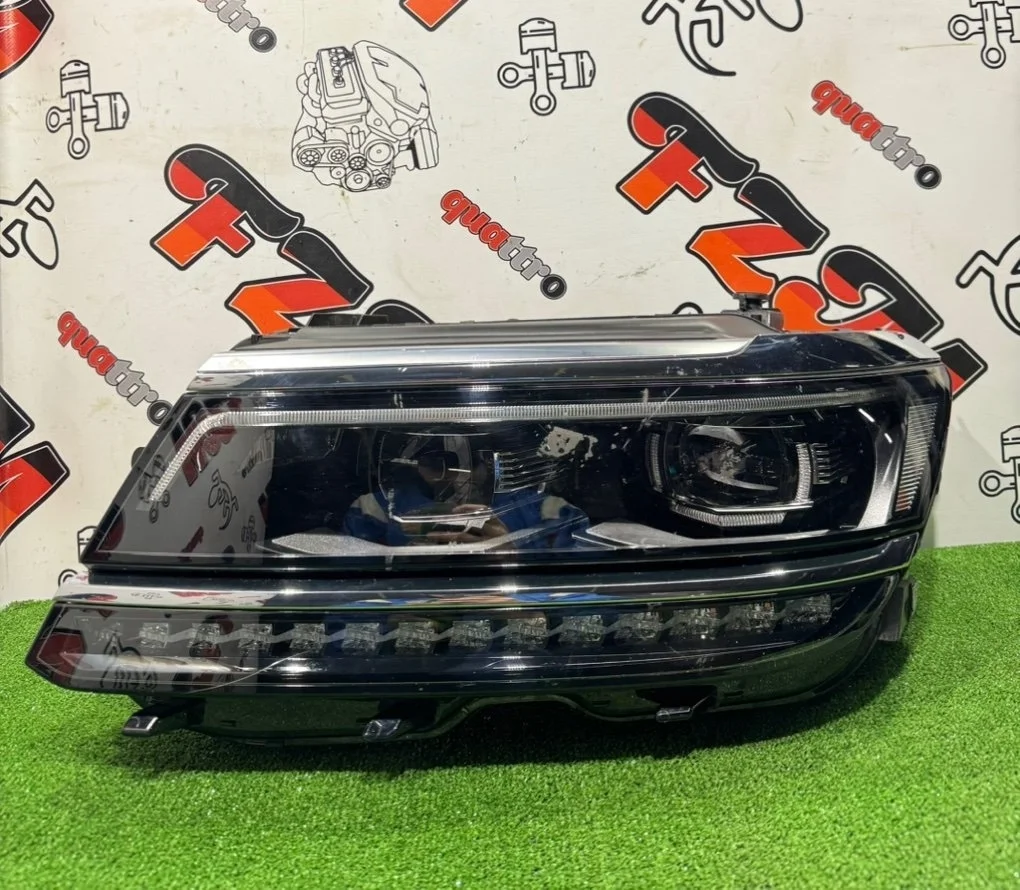 Фара VOLKSWAGEN Tiguan 5NB941113E 5N, передняя левая