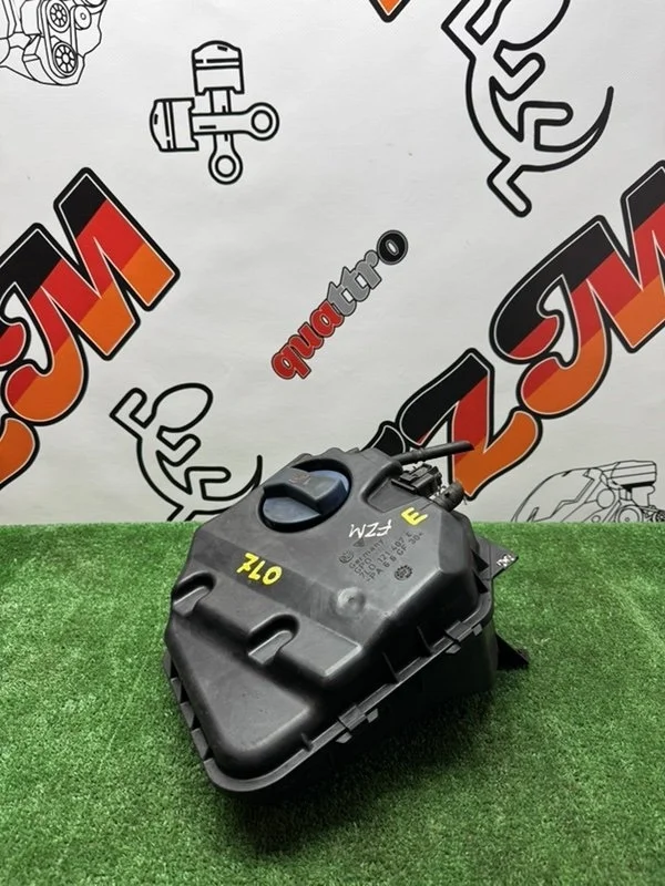 Бачок расширительный Audi Q7 7L0121407E 4L