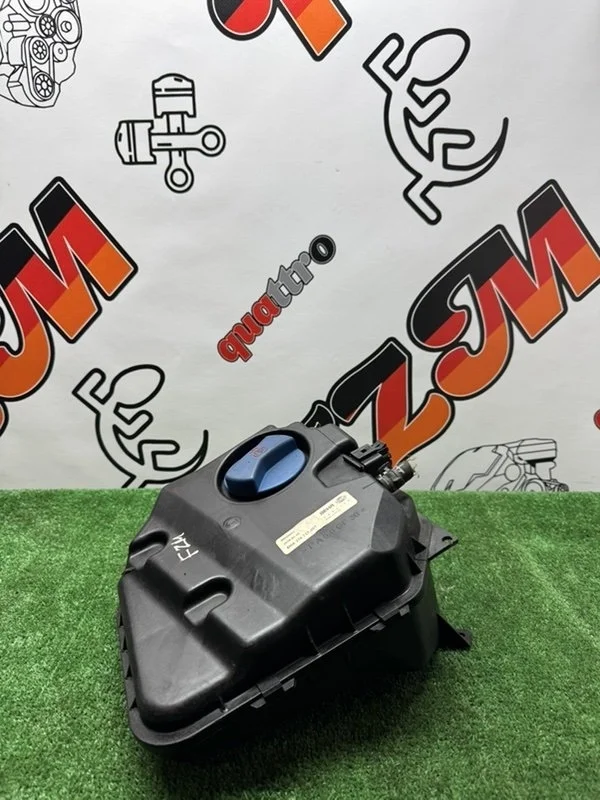 Бачок расширительный Audi Q7 7L0121407F 4L