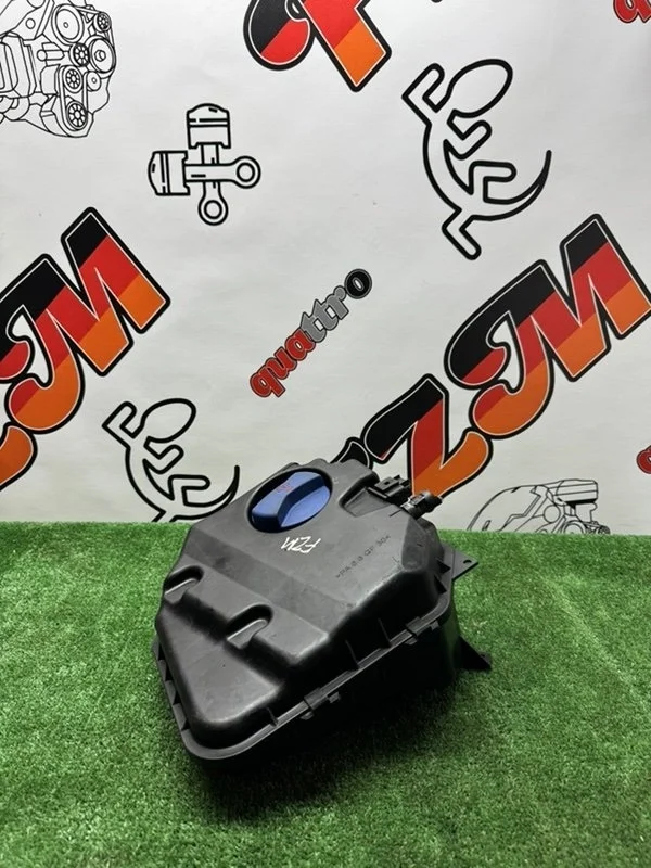 Бачок расширительный Audi Q7 7L0121407F 4L