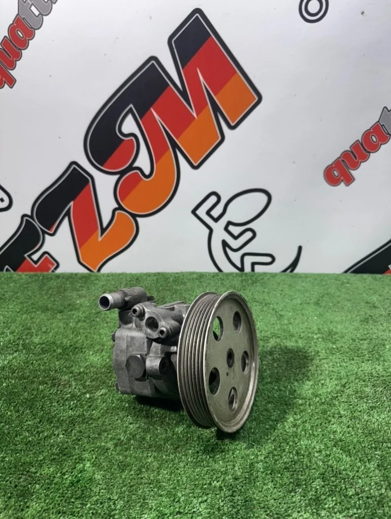 Насос гидроусилителя руля Audi A4 8K0145153F B8