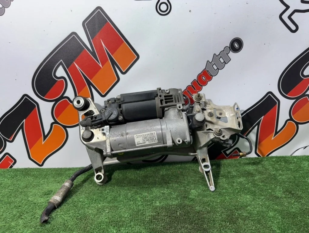 Компрессор пневмоподвески Audi Q7 7L8616006F 4L