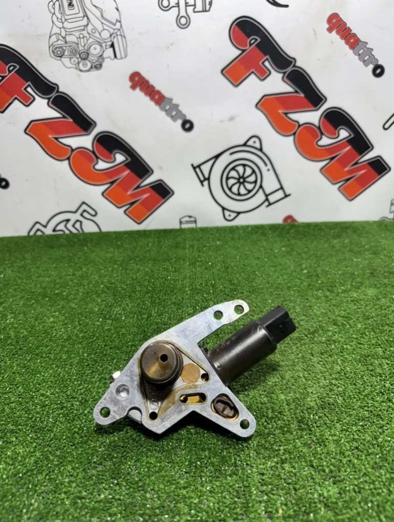 Клапан перепускной масляный Audi A4 06B103741D B7 ALT