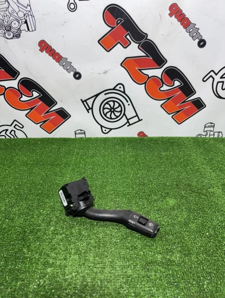 Подрулевой переключатель дворников Audi A4 4E0953503B B7