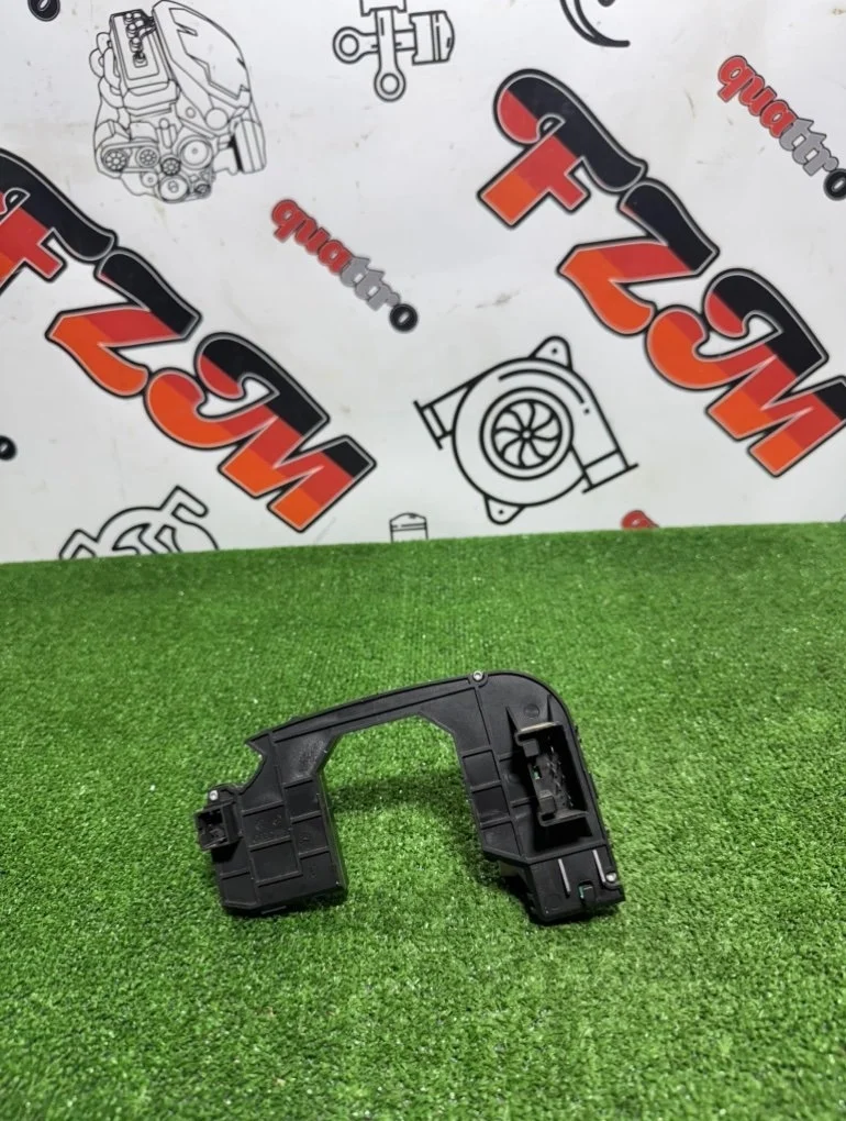 Блок подрулевых переключателей Audi A6 4F0953549D C6