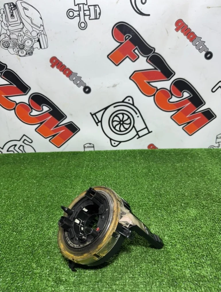 Подрулевое кольцо Audi S4 8E0953541C B7