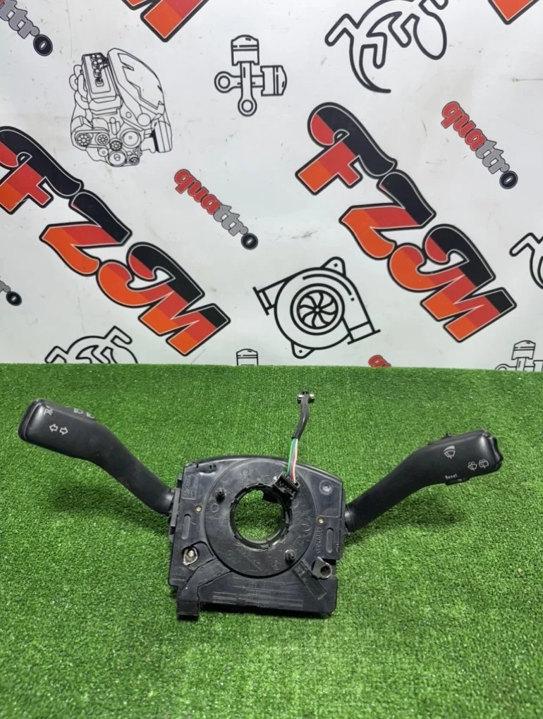 Подрулевой переключатель Audi A4 1J0959654M B5