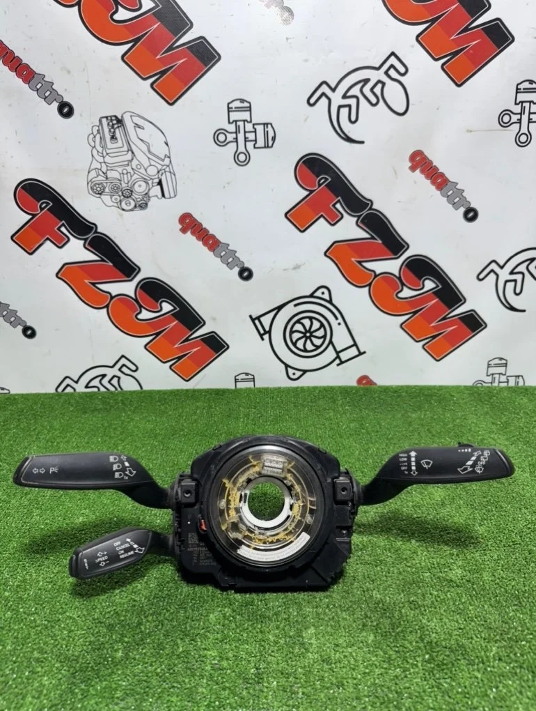 Подрулевой переключатель в сборе Audi RS6 4G0953568A C7