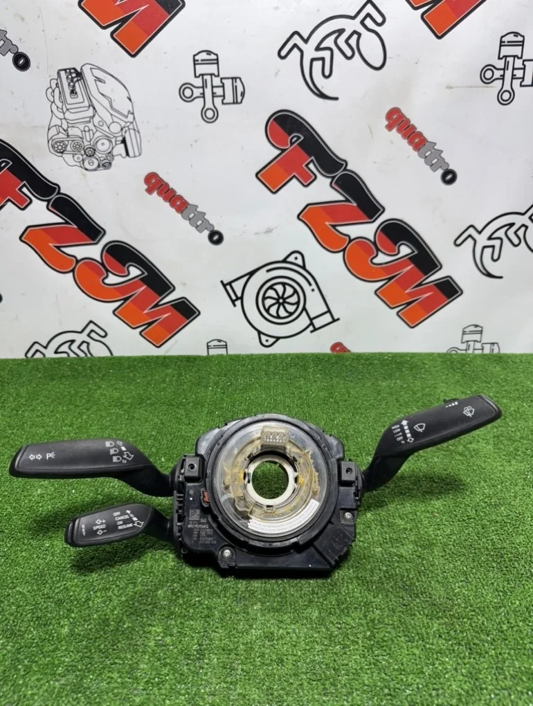 Подрулевой переключатель в сборе Audi A5 8R0953568S 8T