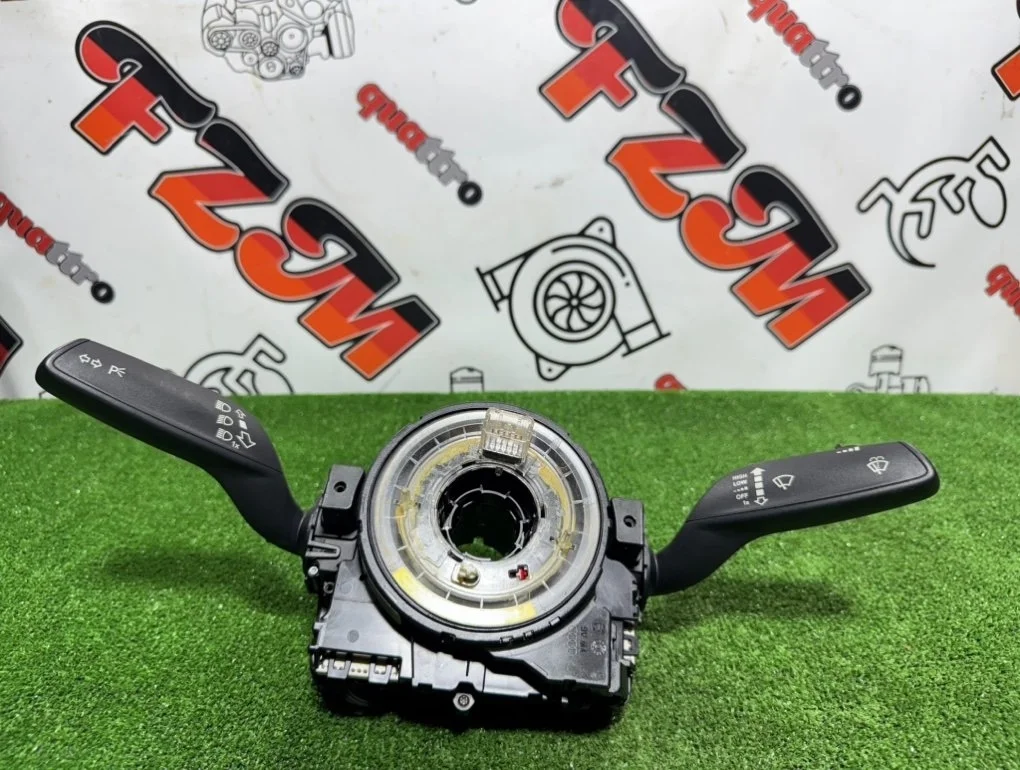 Подрулевой переключатель в сборе Audi A6 4H0953568E C7