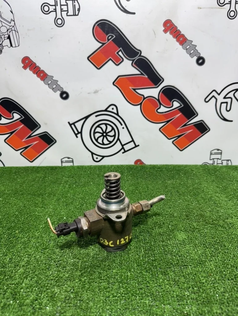 Топливный насос высокого давления VOLKSWAGEN Golf 03C127026D MK6 CAX/CBZ/CAV