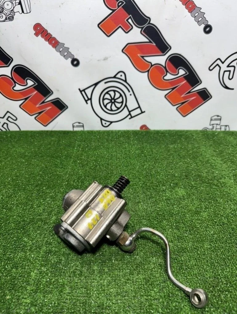 Топливный насос высокого давления VOLKSWAGEN Golf 06F127025D MK5 BVY/BVZ/BPY/AXW