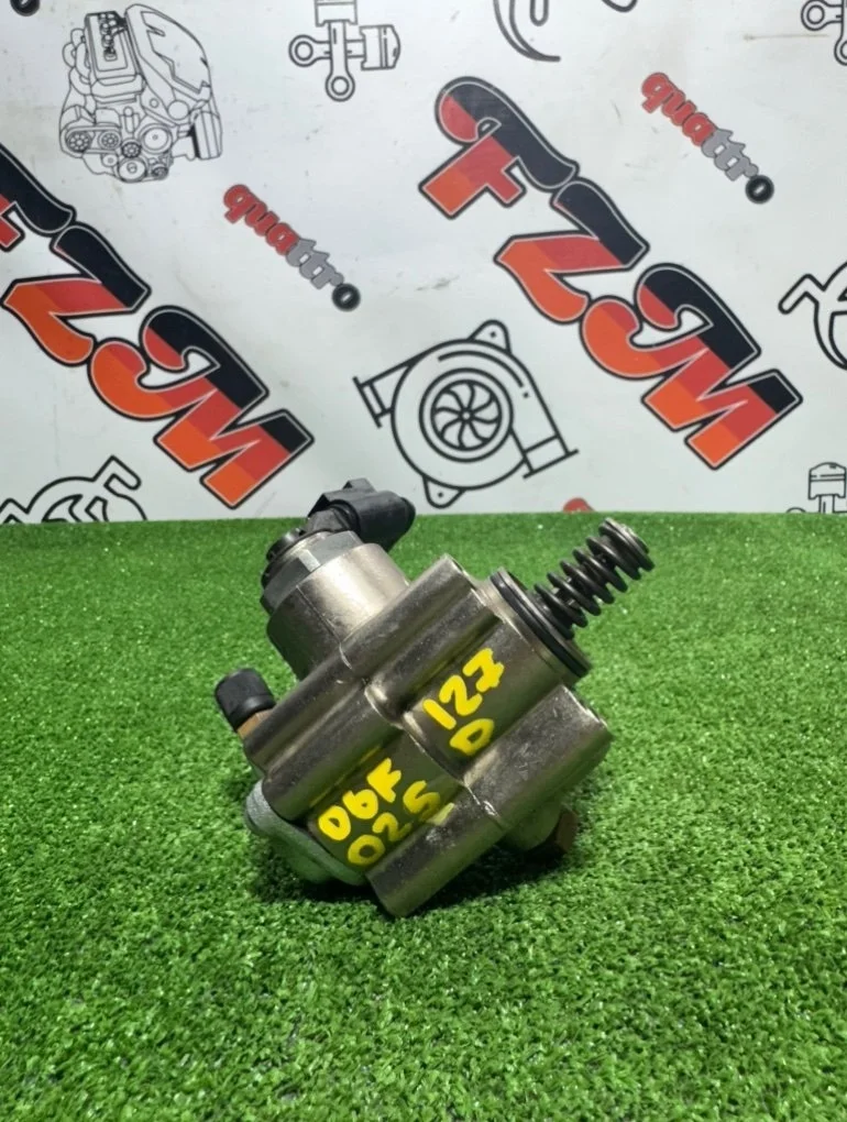 Топливный насос высокого давления Audi A3 06F127025D 8P BVY/BVZ/BPY/AXW