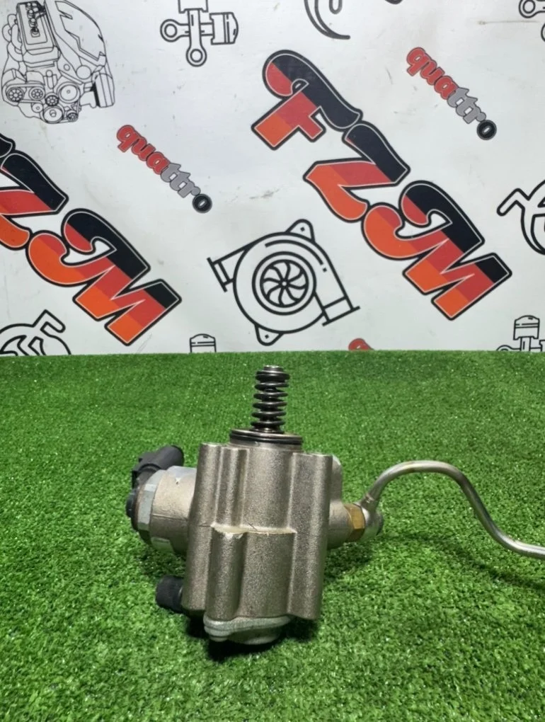 Топливный насос высокого давления Audi A3 06F127025D 8P BVY/BVZ/BPY/AXW