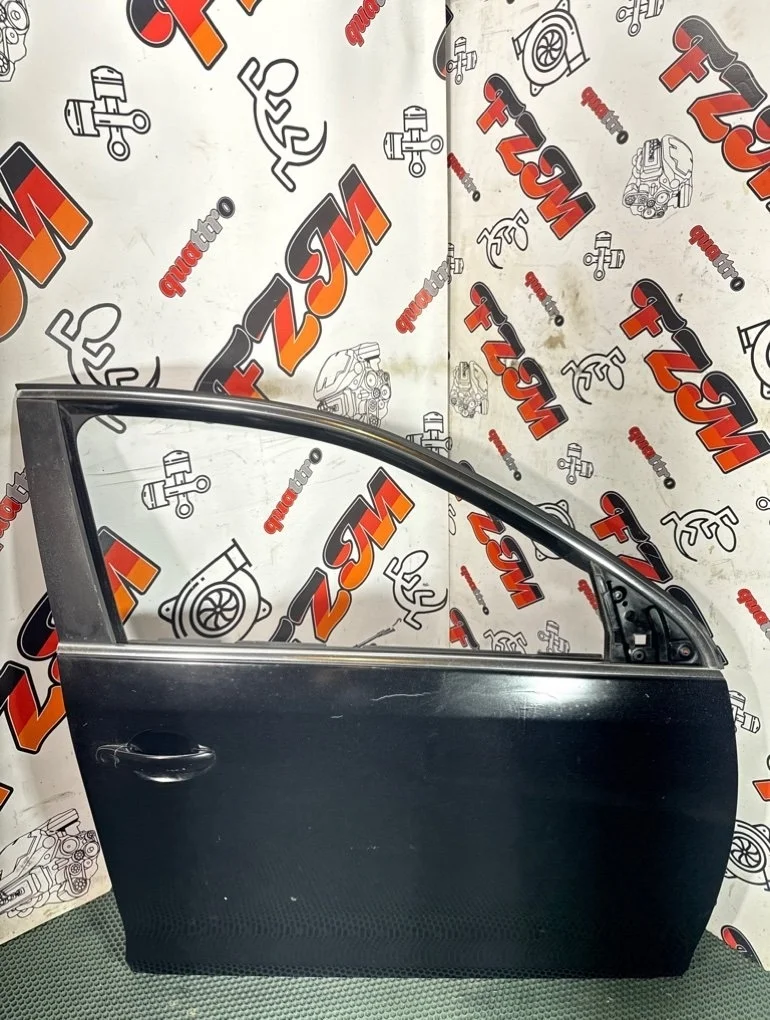 Дверь Volkswagen Jetta 1K5831106F MK5 2005-2011, передняя правая