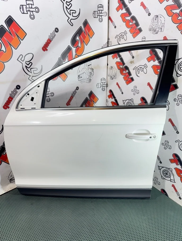 Дверь Audi Q7 4L0831051A 4L, передняя левая