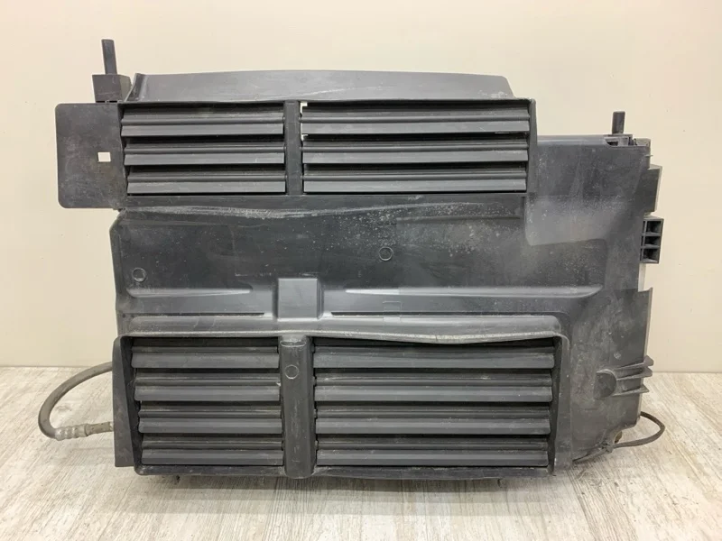 Кассета радиаторов в сборе FORD FOCUS 2011 1804847 УНИВЕРСАЛ T3DB