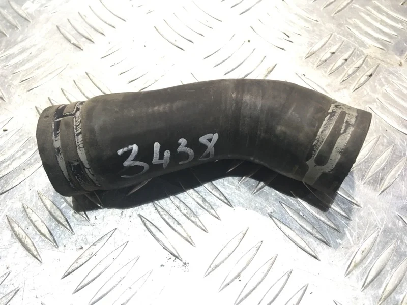 Патрубок системы охлаждения Volkswagen Passat 2008 06F122101A B6 2.0