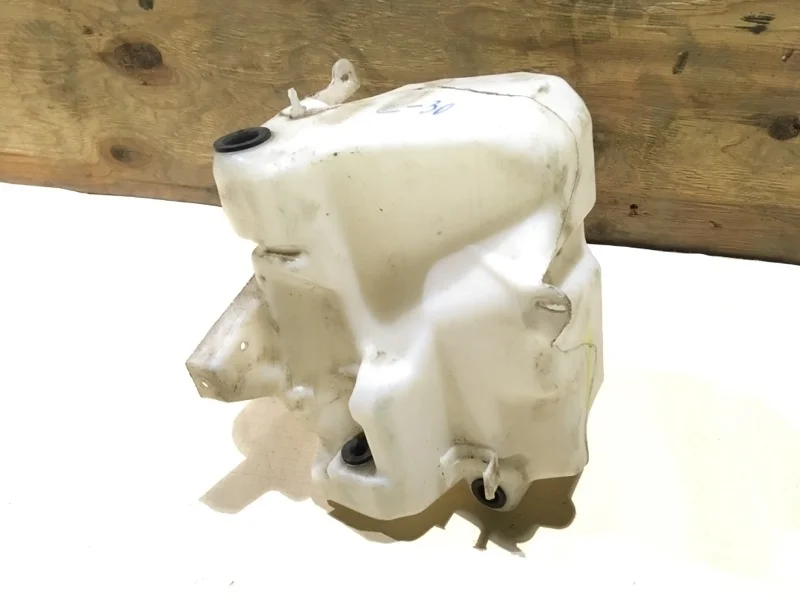 Бачок омывателя Volvo C30 2008 30699397 2.4