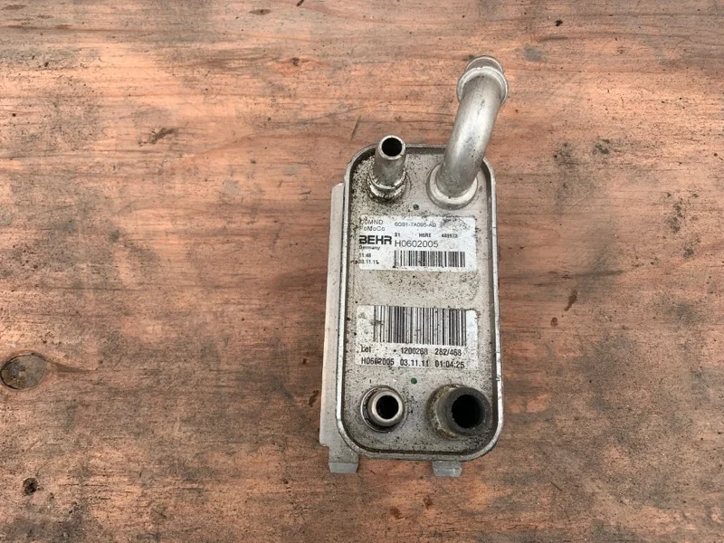 Радиатор акпп Volvo V70 2008 6G917A095D 3.0